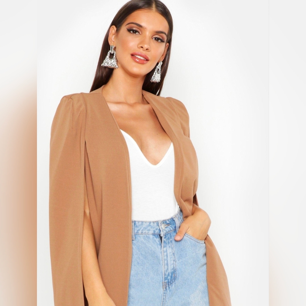 Cape Blazer in Tan